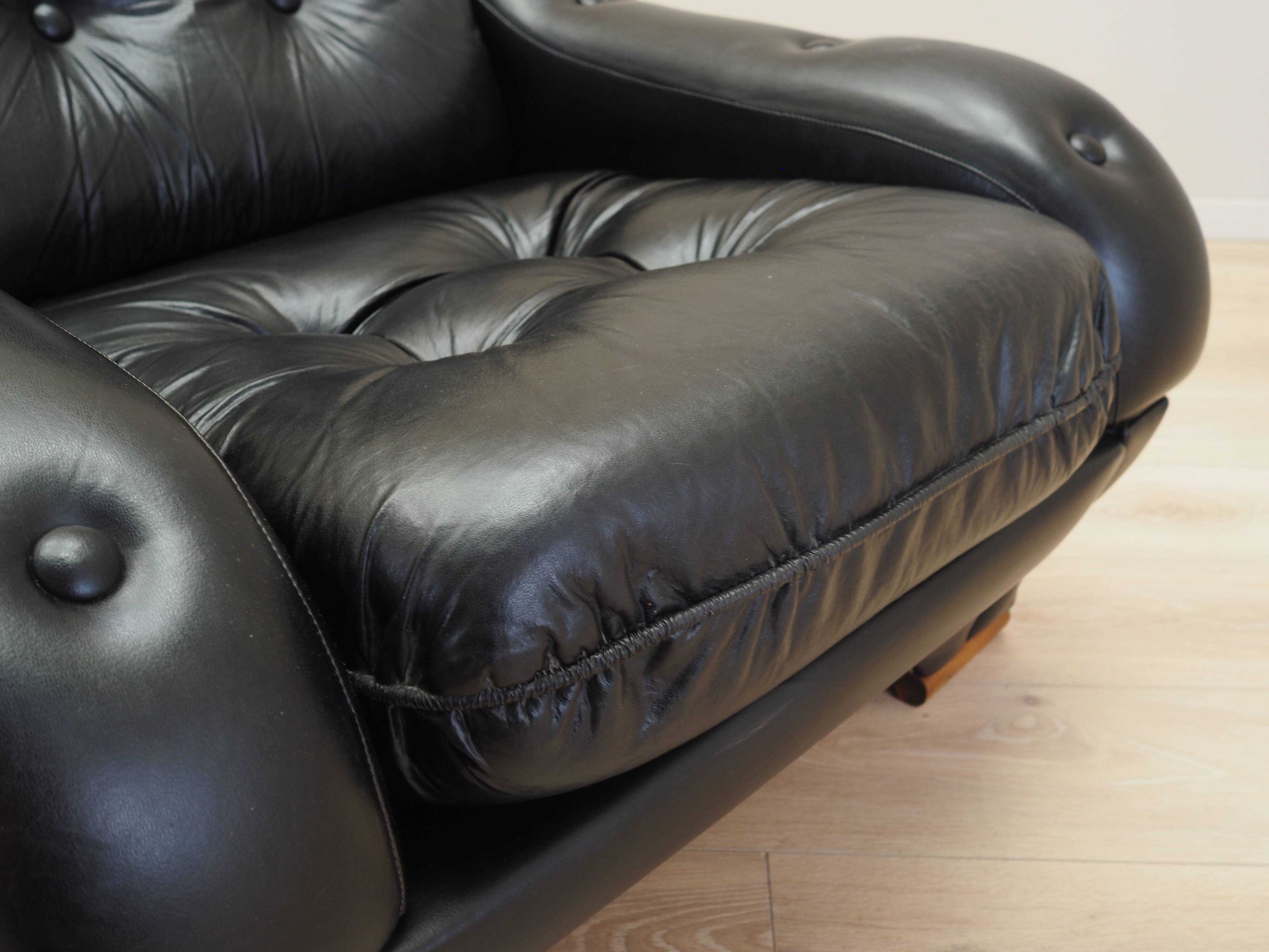 Black armchair, Italian design, 1980s, production: Italy