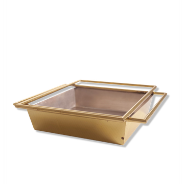 Centrepiece, potpourri or planter in gilded brass.