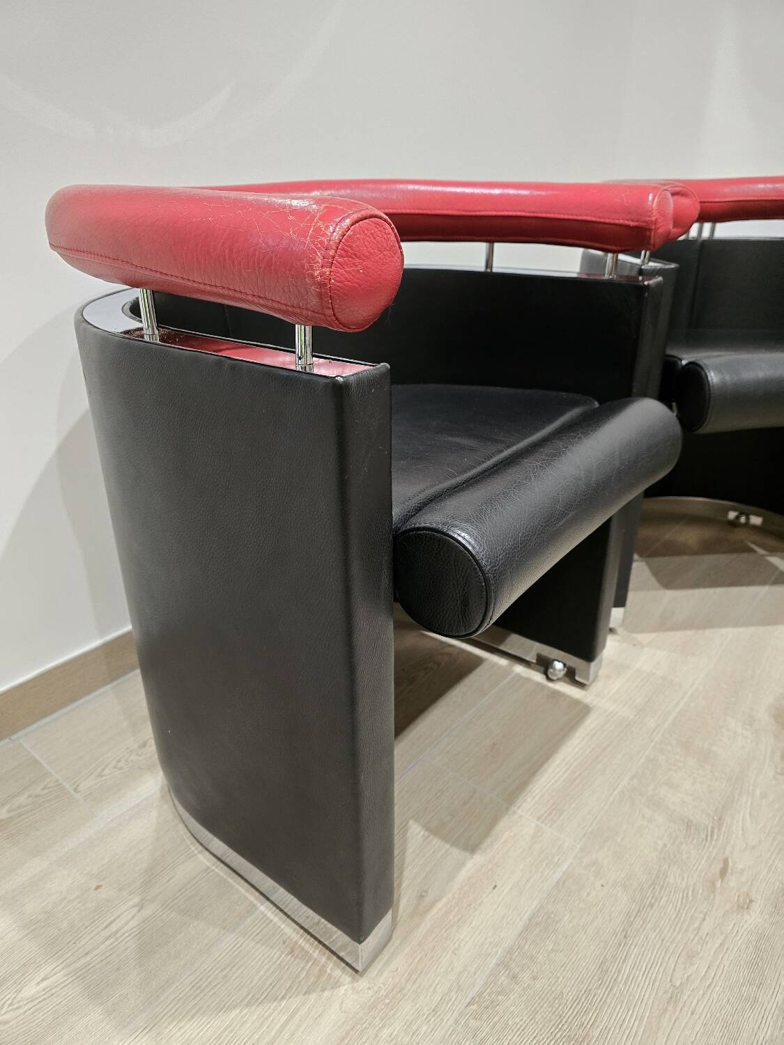 Paire de fauteille design cuir métal chromé 80’s