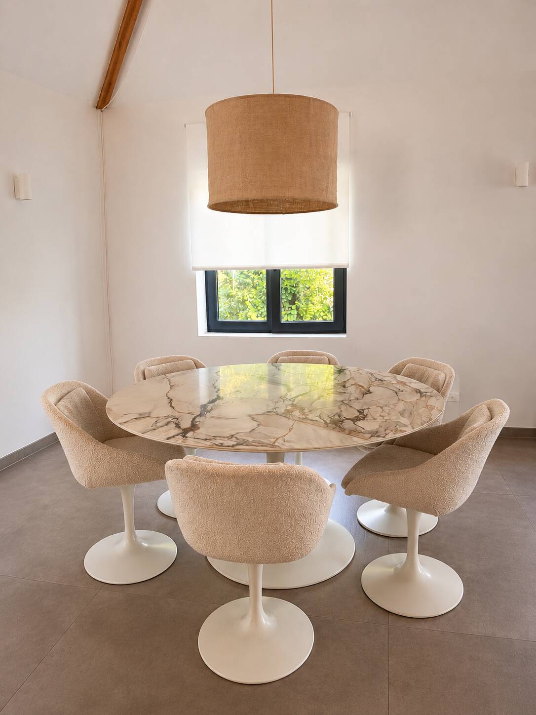 Table et 6 chaises style Mid-Century Modern, Juntoo