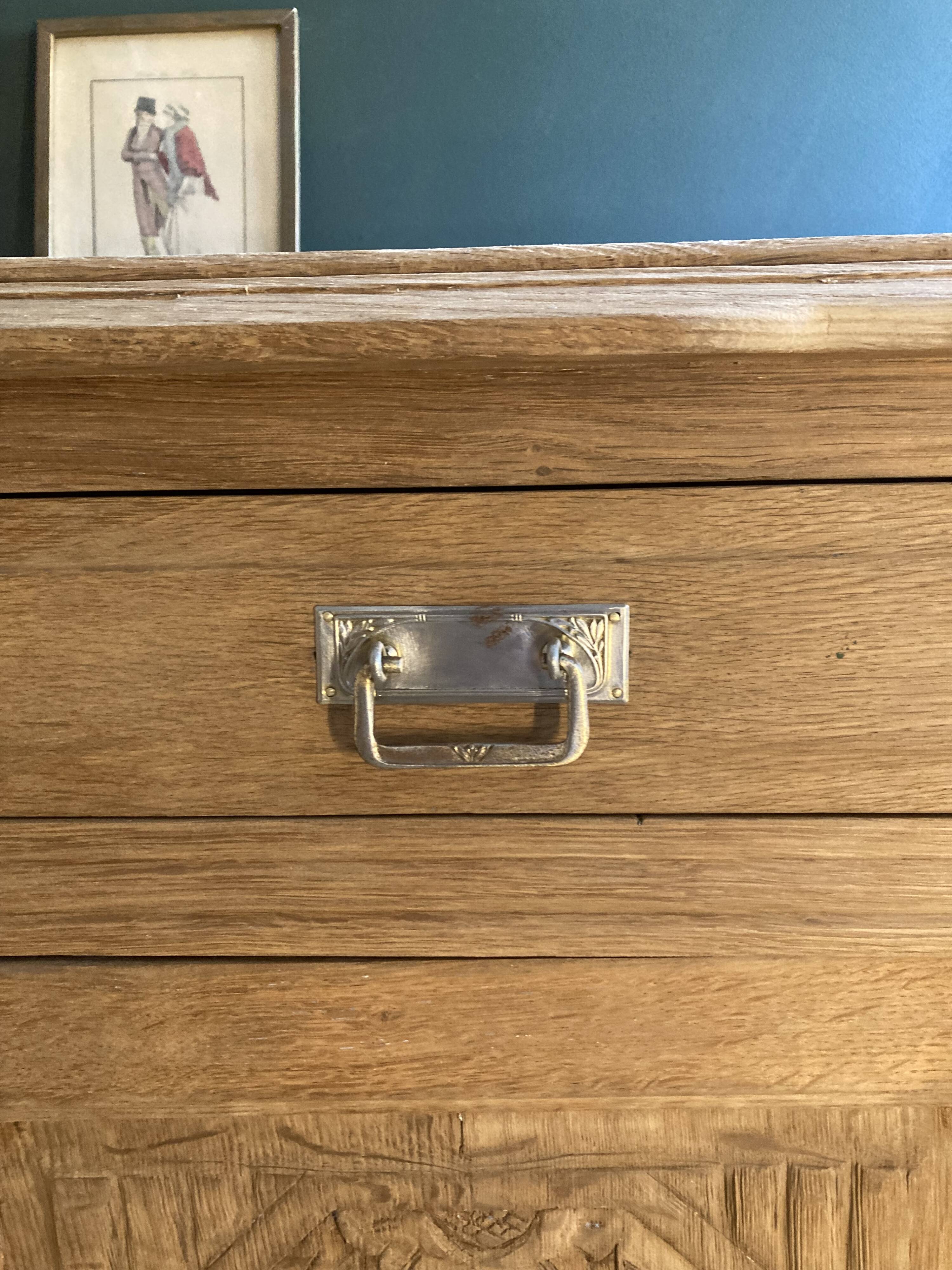 Three-door buffet