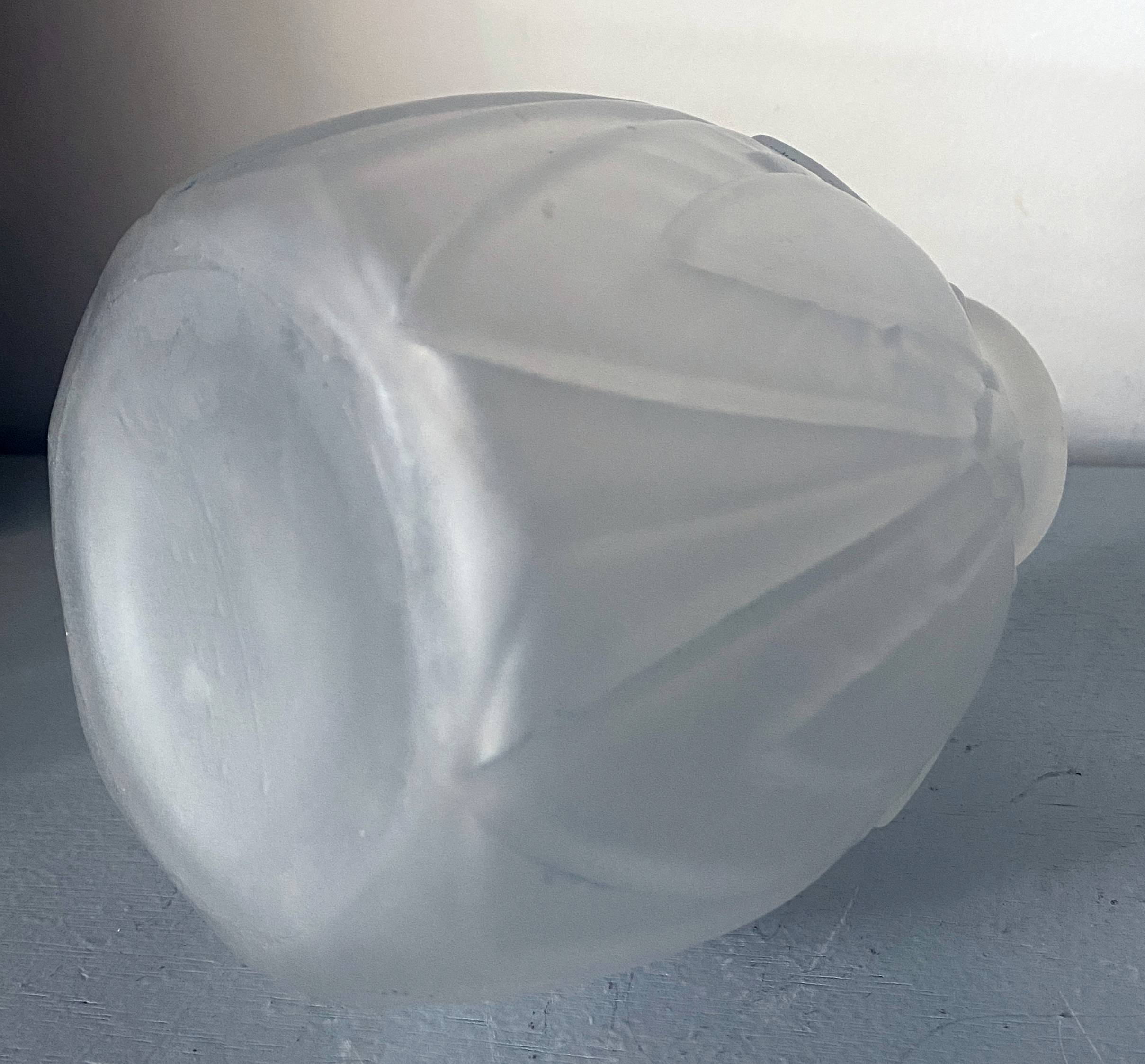 Art Deco vase (circa 1930) signed Etaleune Paris France leaf patterns