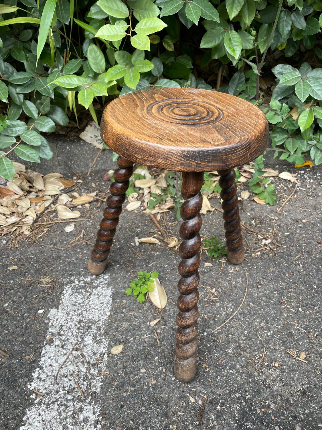 Tripod stool