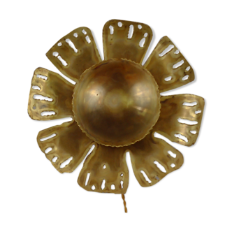 Brass plate flower sconce by Svend Aage Holm-Sörensen for Holm-Sörensen, Denmark.