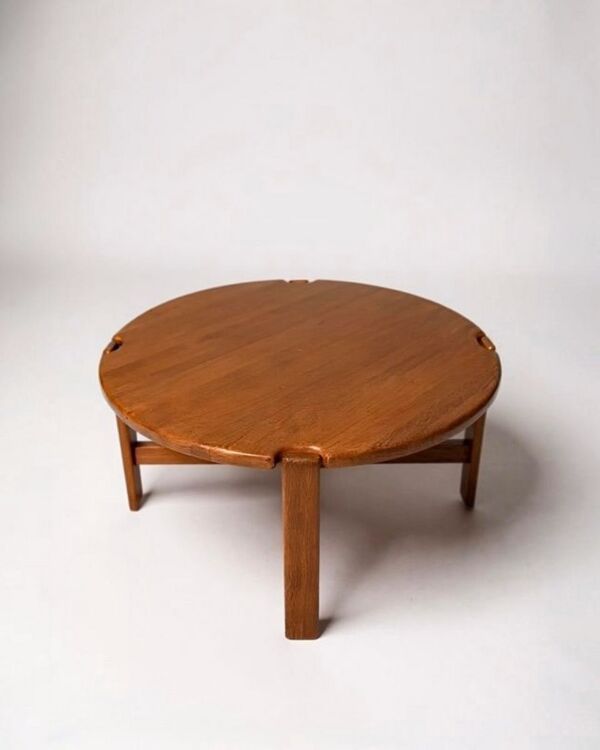 Table basse ronde attribuée à Niels Bach, années 1970