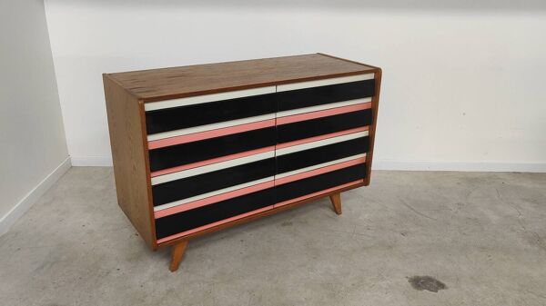 Commode U 453 rose par Jiri Jiroutek pour Interier Praha 1961