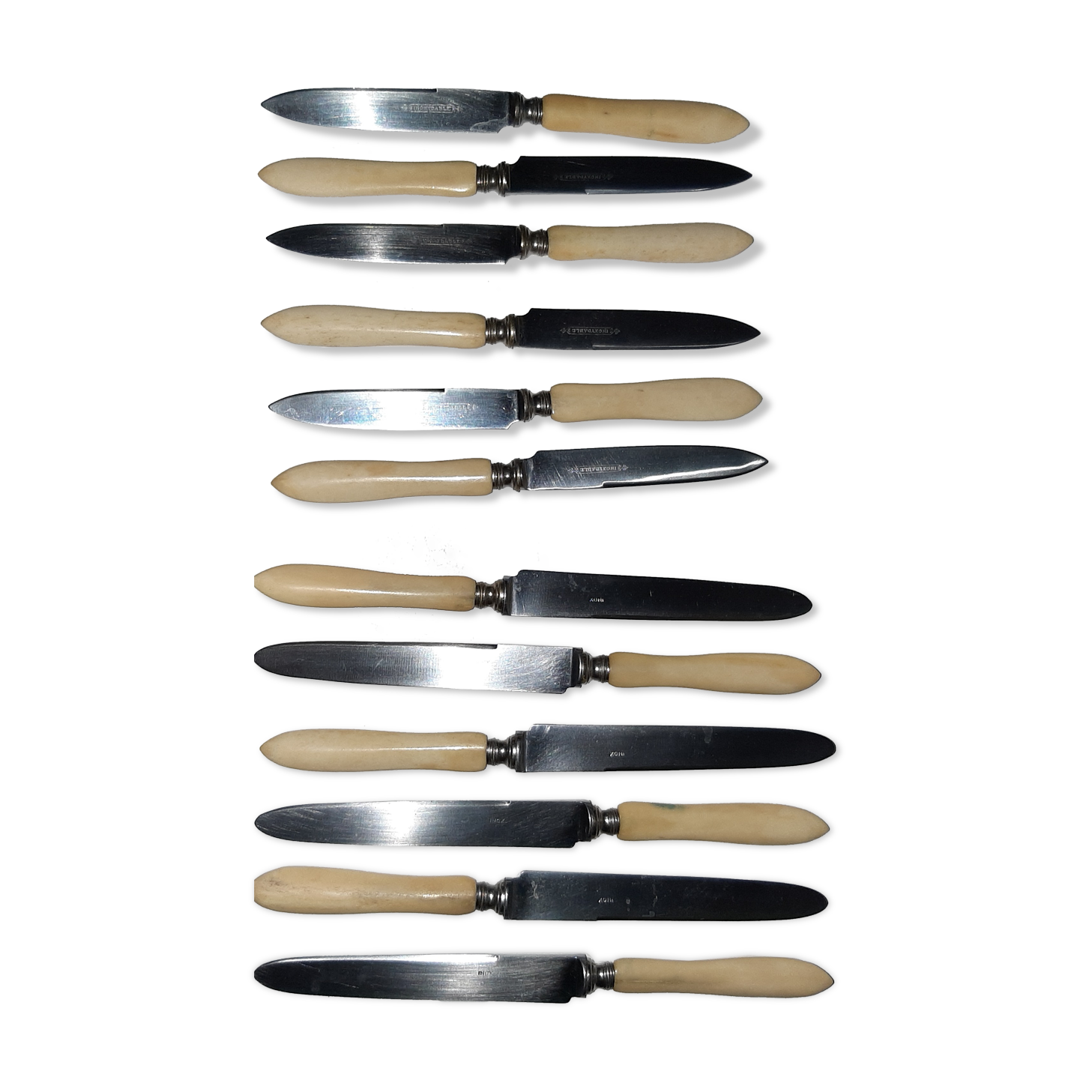 2x6 old knives handle normal bones and cheese/desserts