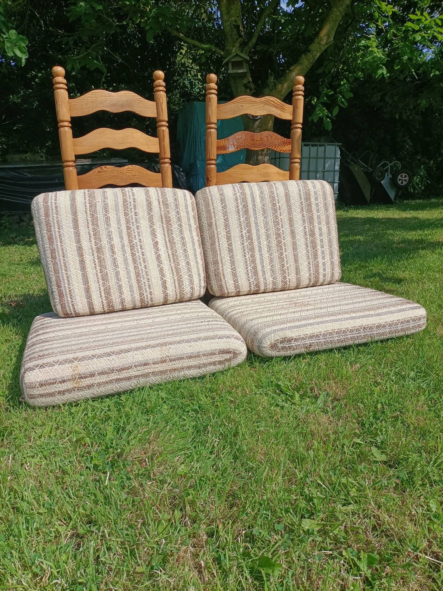 Cushion Set