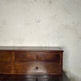 Wooden lady's desk says "happiness of the day"