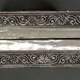 Handcrafted ethnic jewelry box - Hand-pushed silver iron - India - 70's