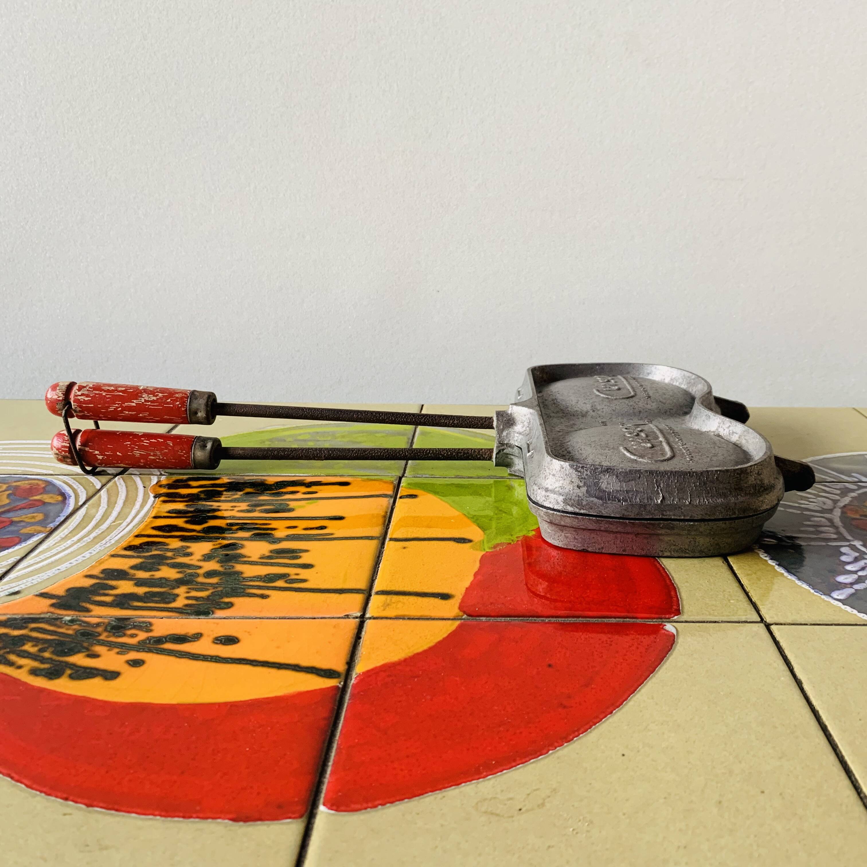 Vintage cast aluminum sandwich maker - Cuisor