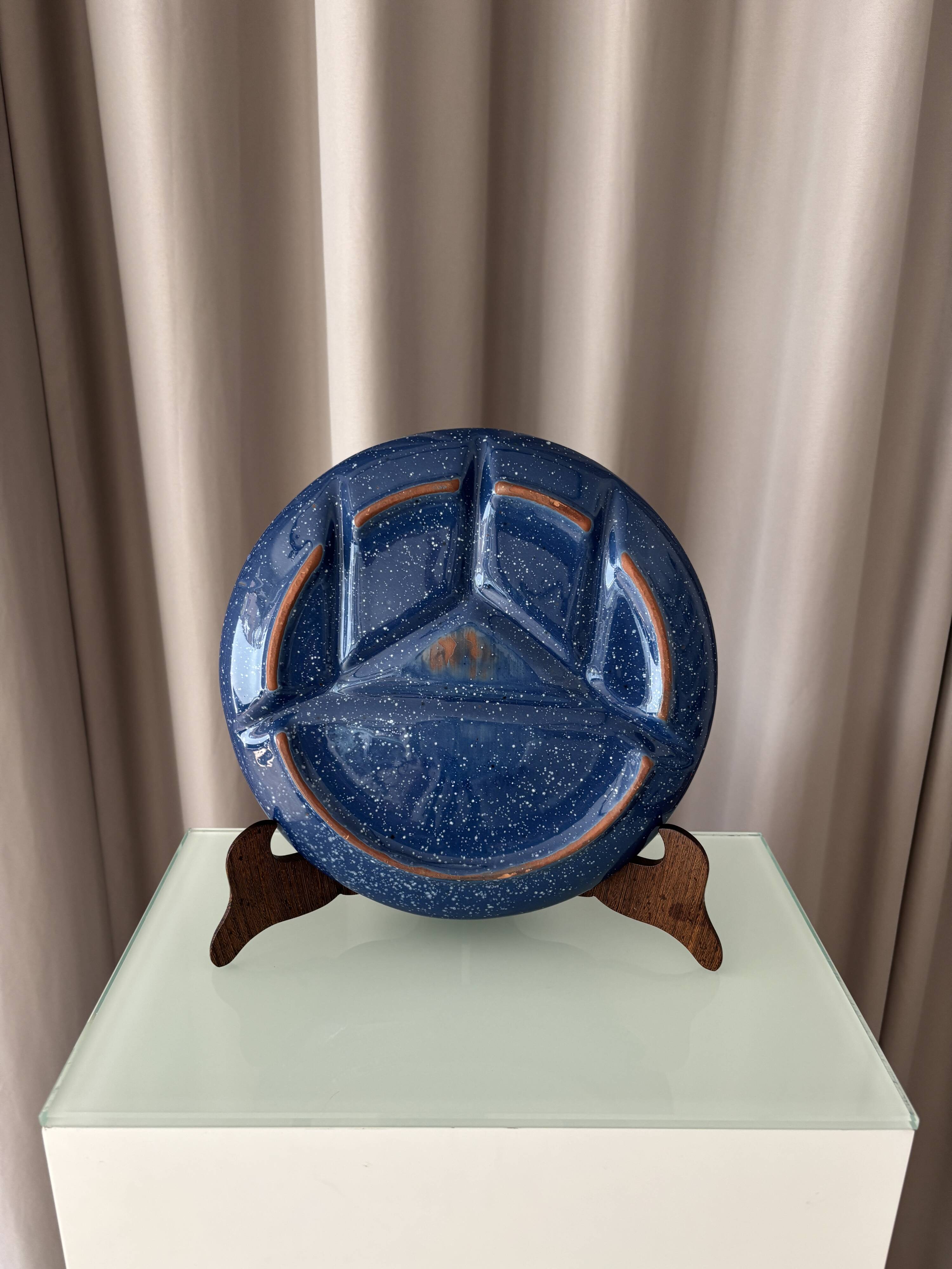 plat de service divisé en céramique artisanale