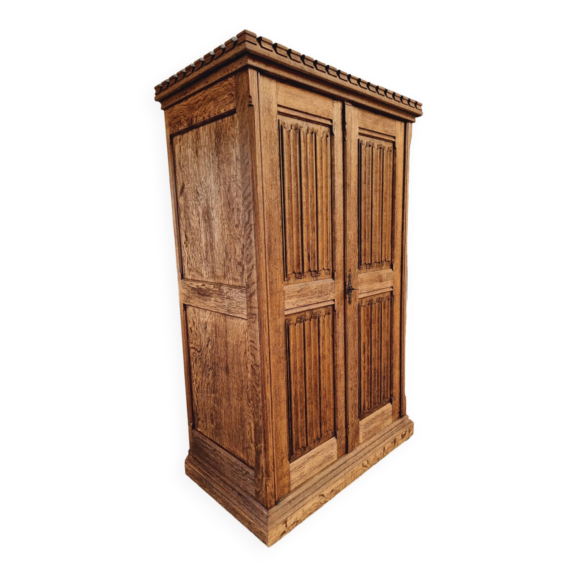 Antique cabinet drawercabinet Neo Gothic