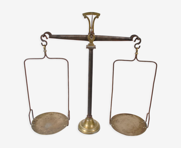 Libra apothecary circa 1900