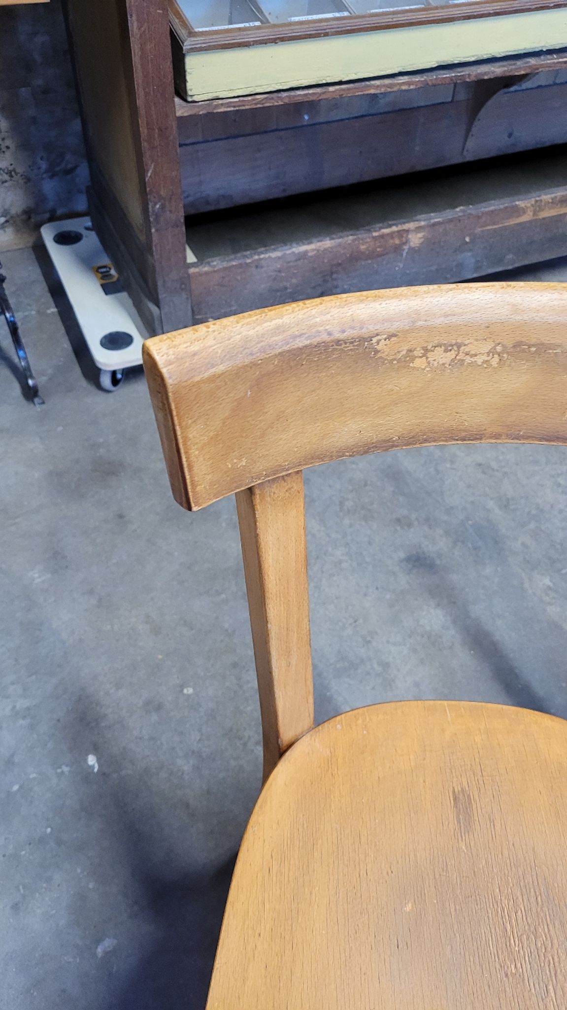 Paire de chaises de bistrot signé Baumann 1950