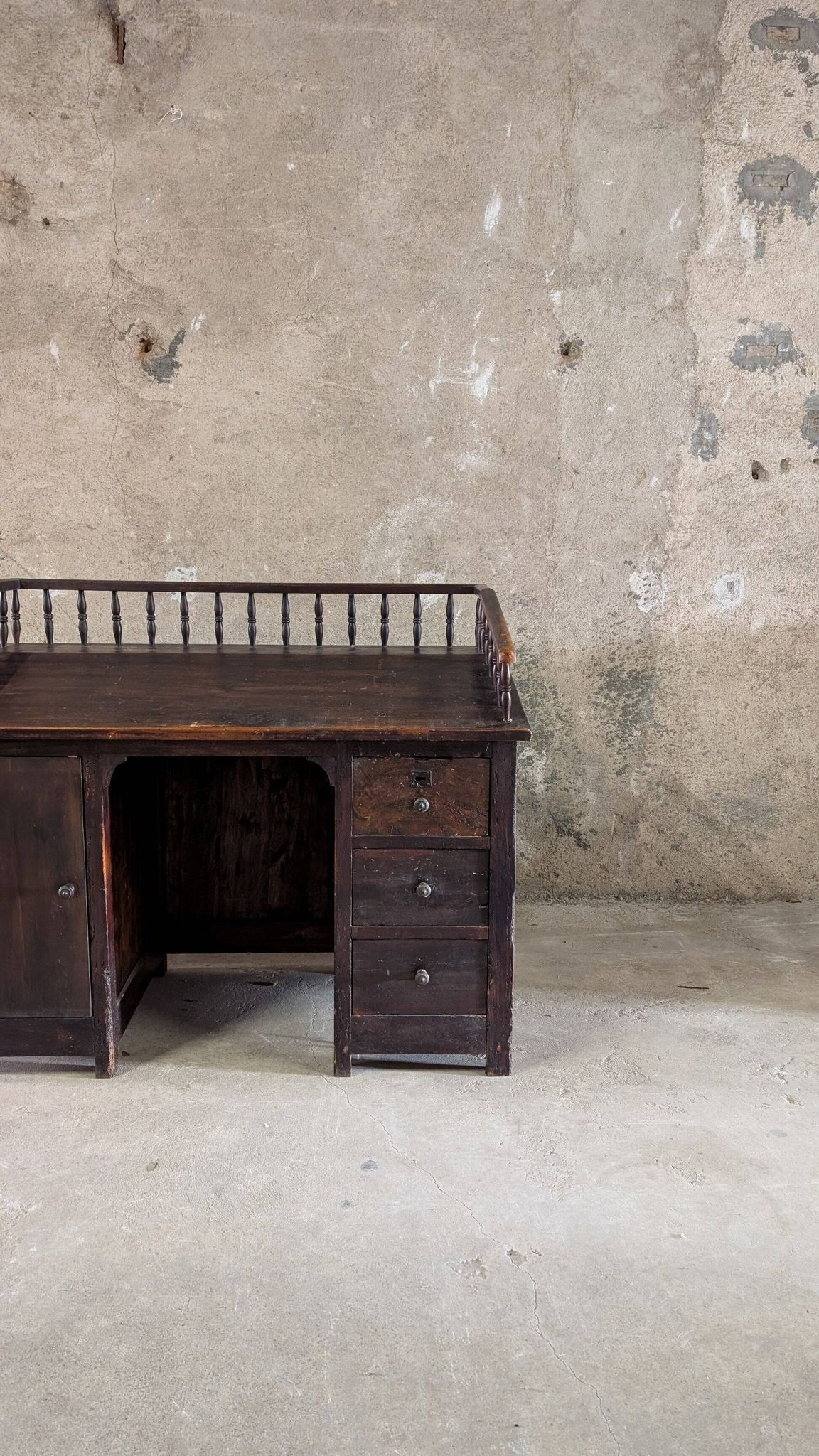 Bureau vintage