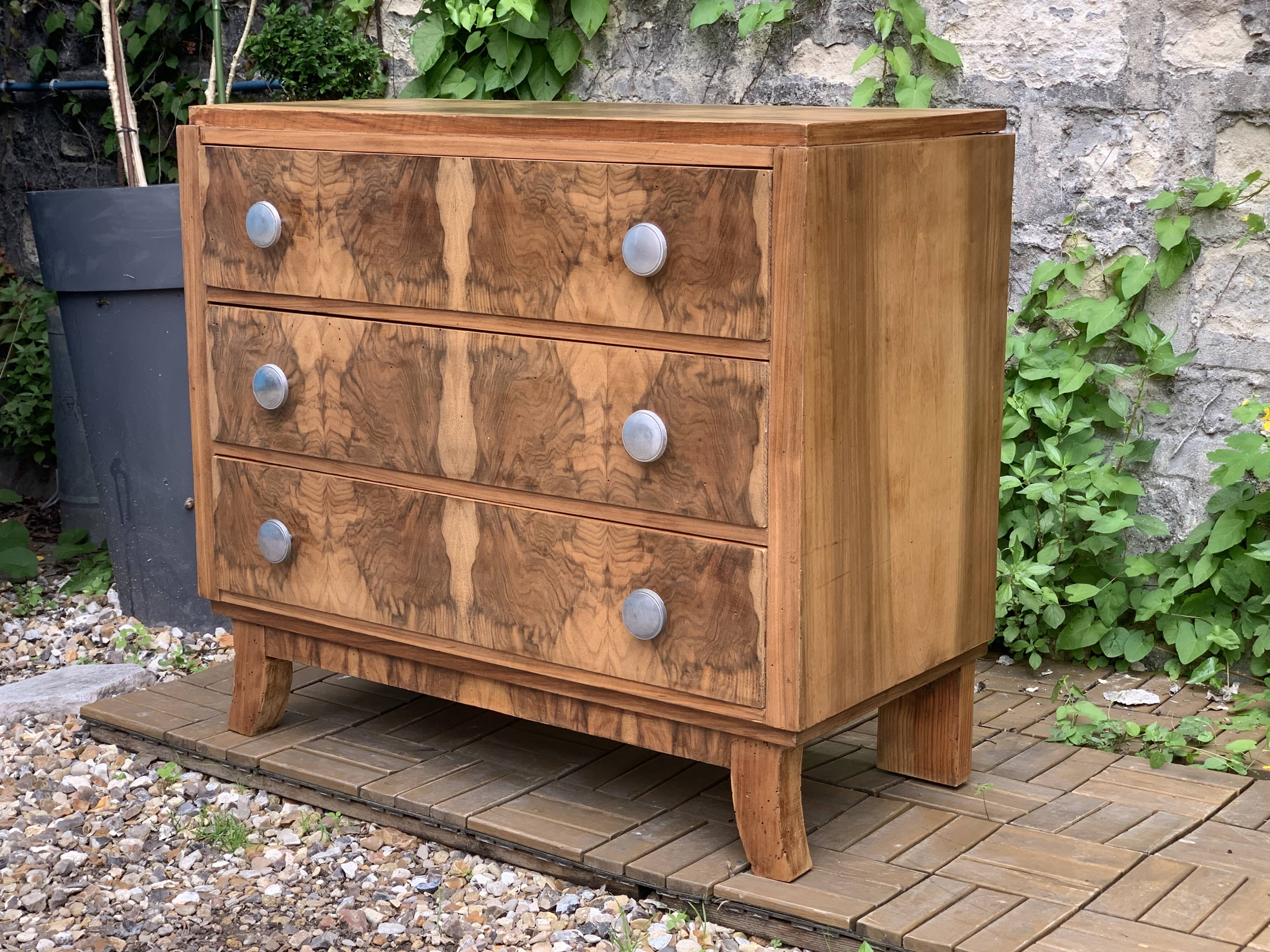 Art Deco chest of drawers in raw walnut burl