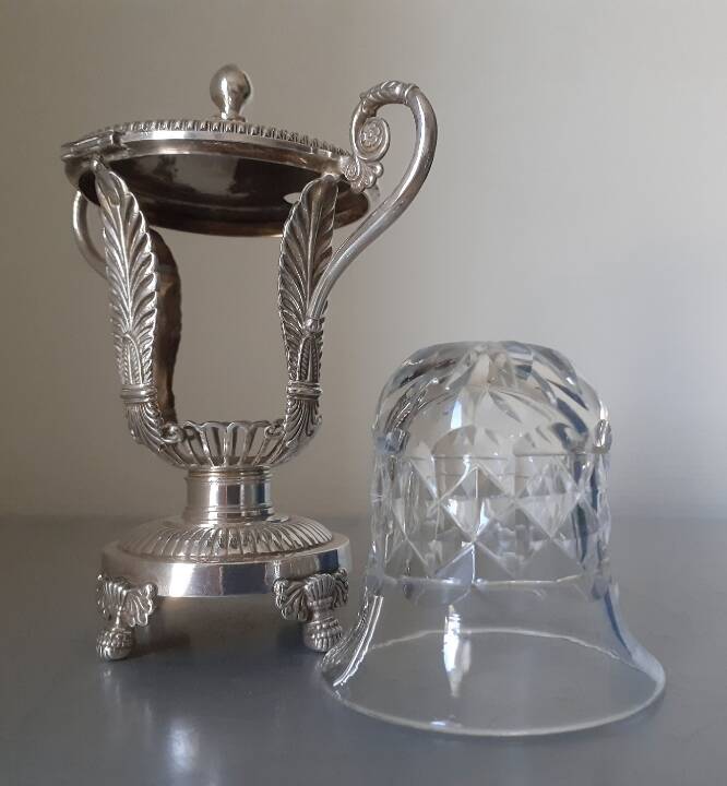 Mustard pot in solid silver and crystal