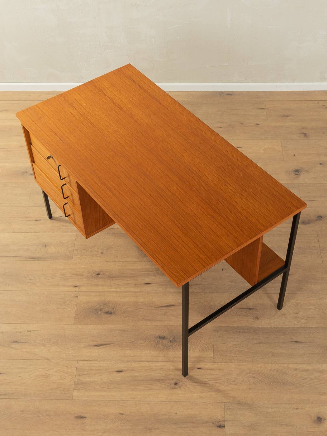 Minimalist freestanding desk from the 1960s by Günter Renkel for Rego Möbel