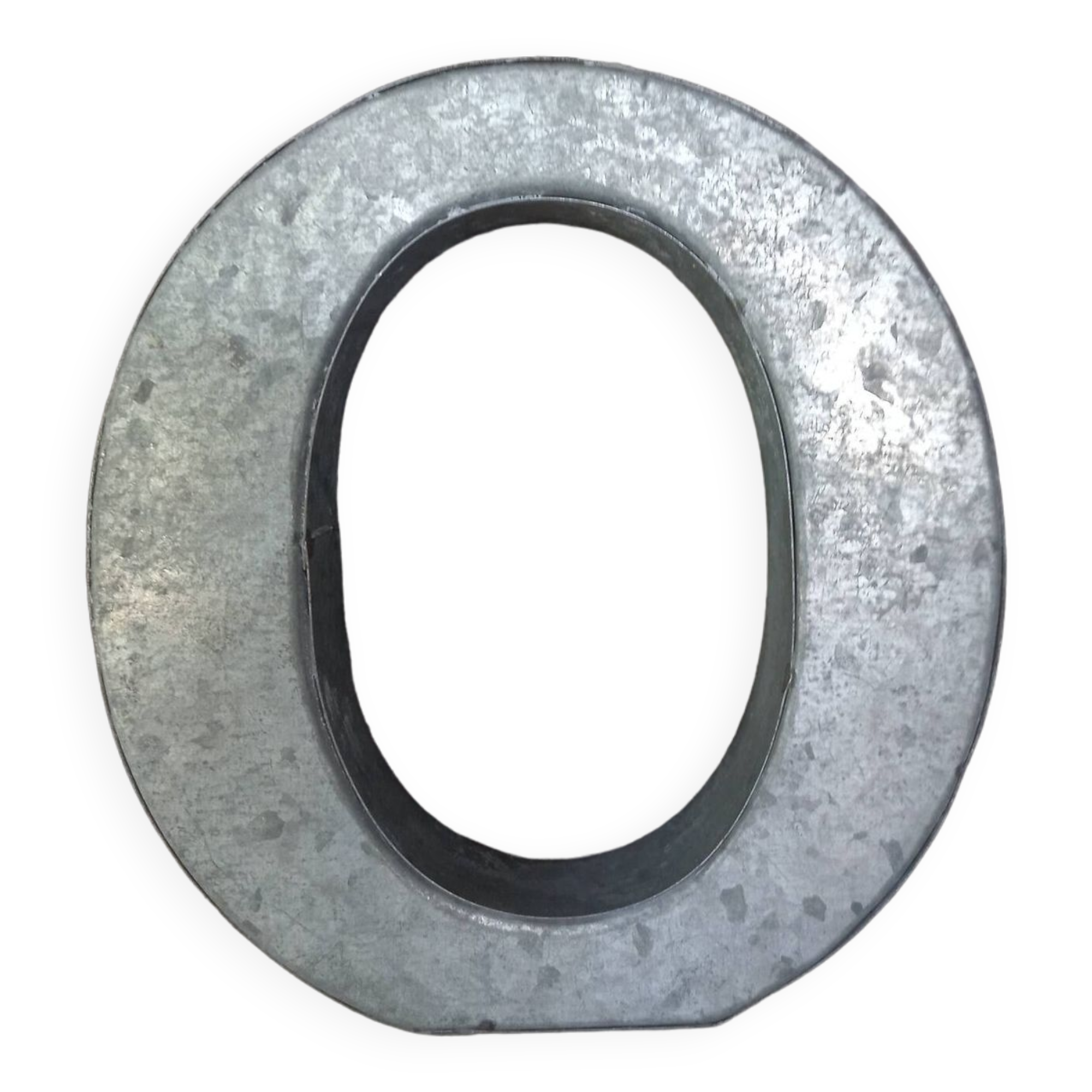 Letter O in zinc
