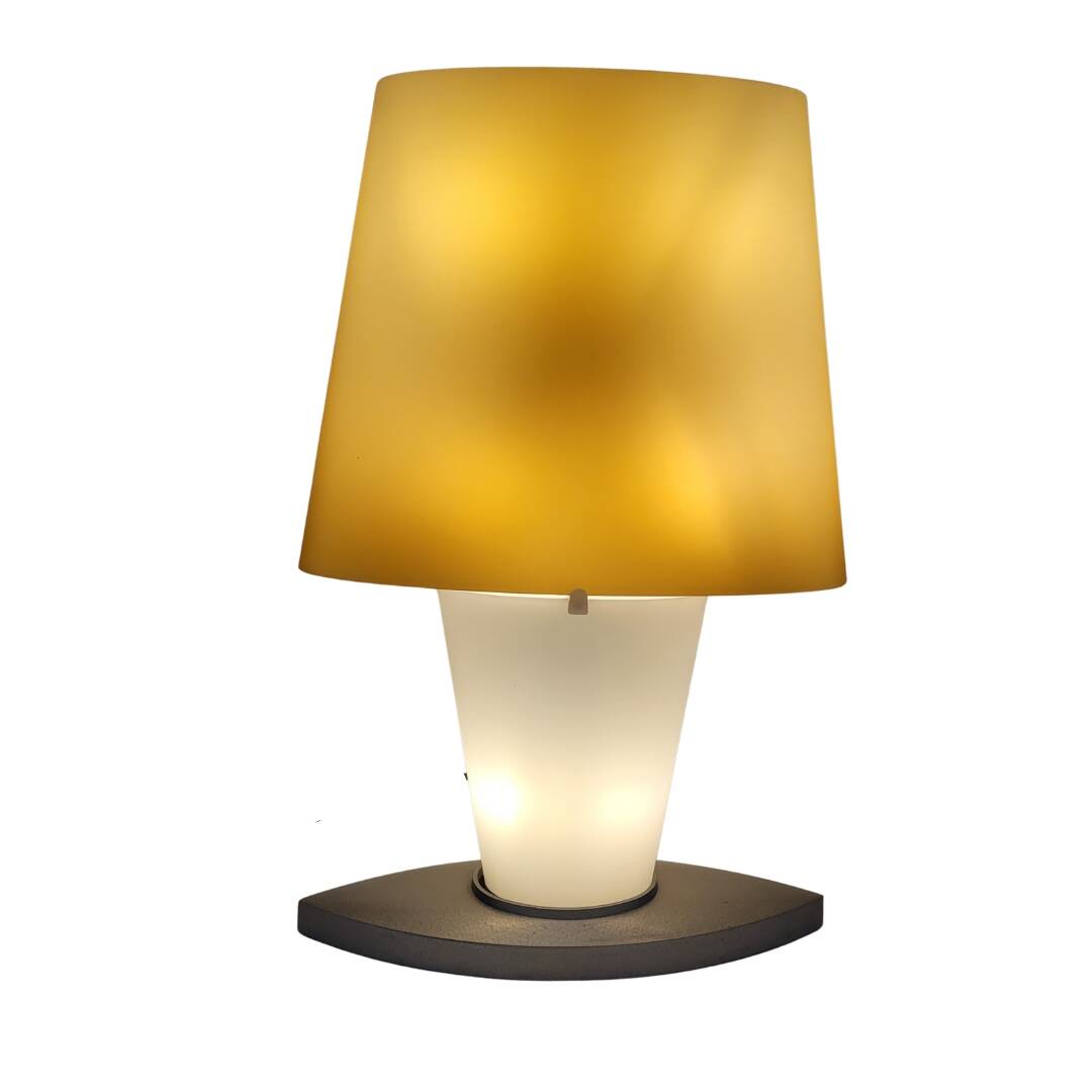 Table lamp “3064”, Daniela Puppa para Fontana Arte, 1994 - Italia