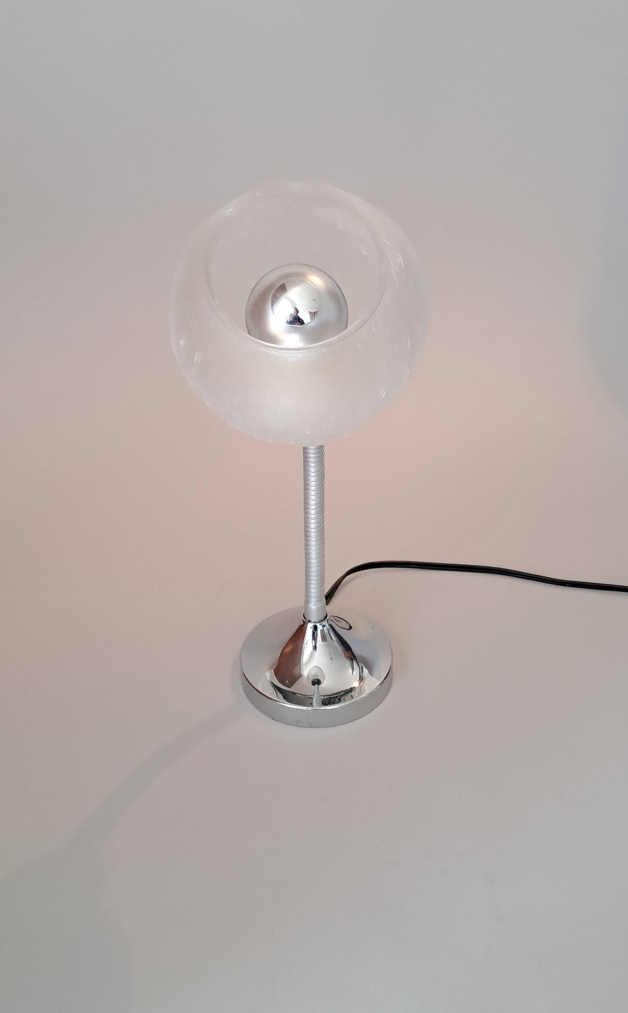 Vintage 1960/1970 articulated wall light.