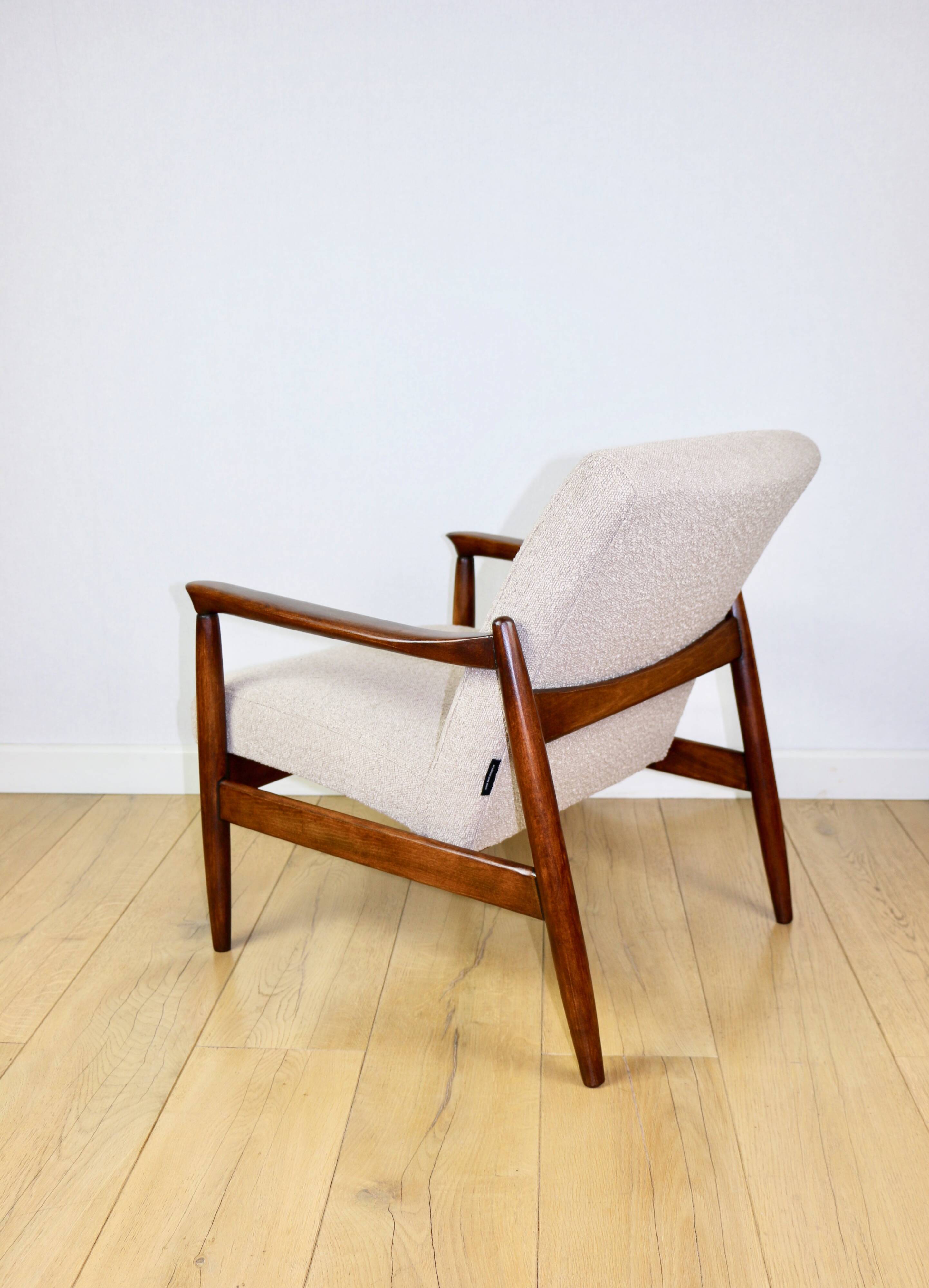 Fauteuil GFM-64, design d'Edmund Homa des années 70, bouclé beige - 2 pièces disponibles