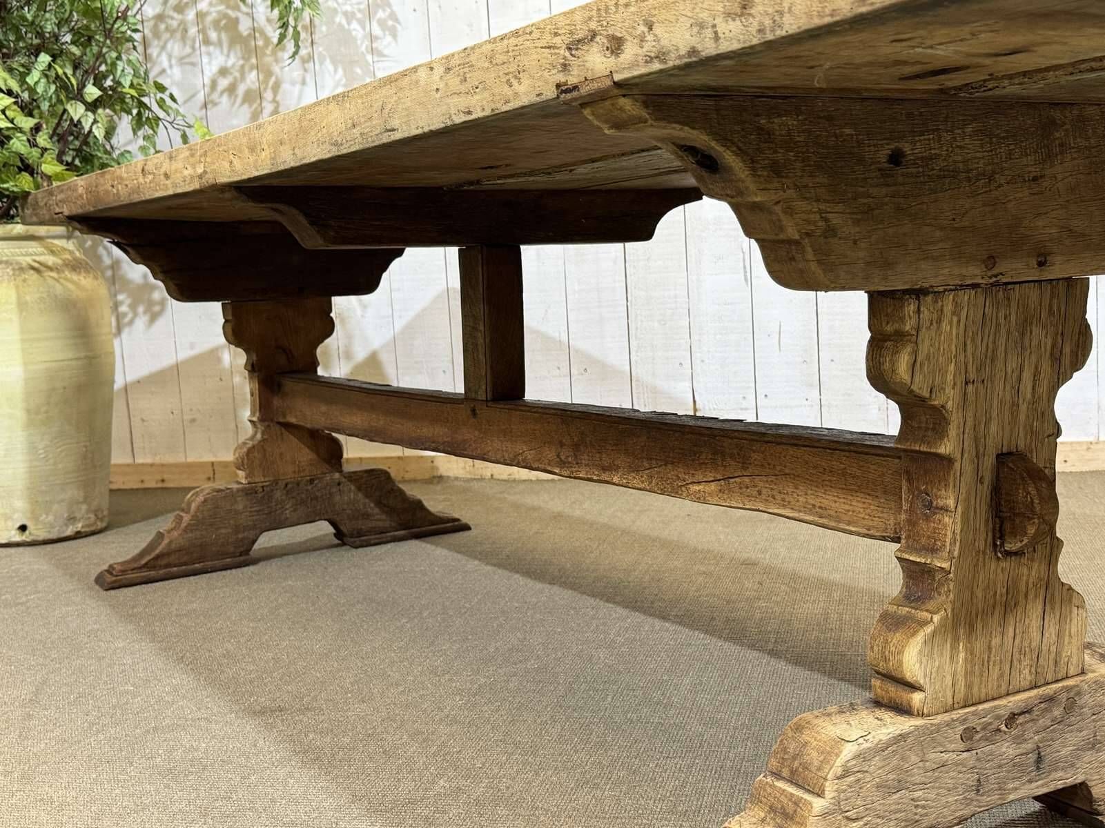 Table monastère en chêne brut XIXème