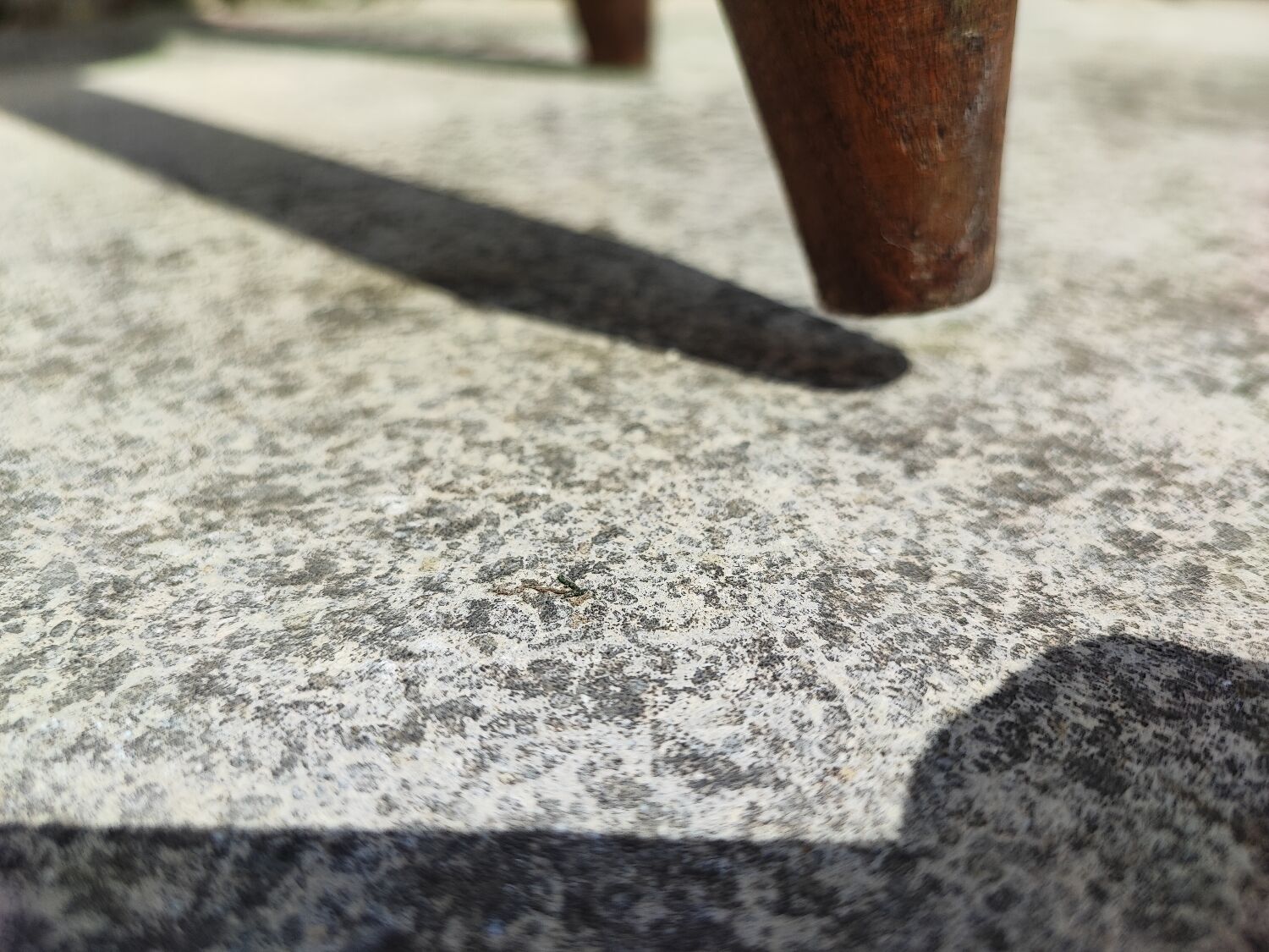 Tabouret rustique en bois massif