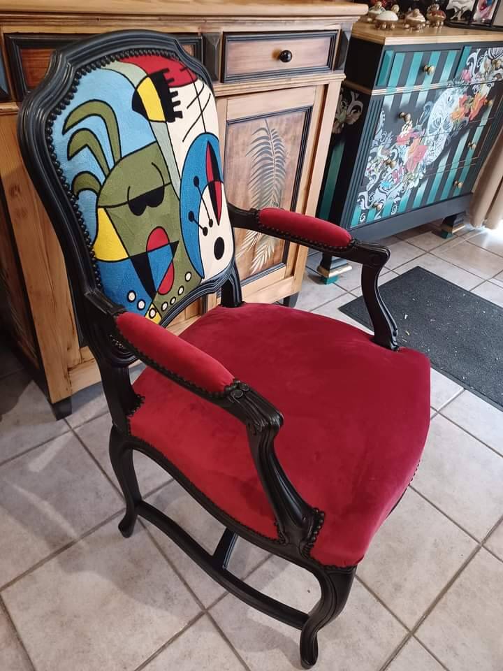 Convertible armchair