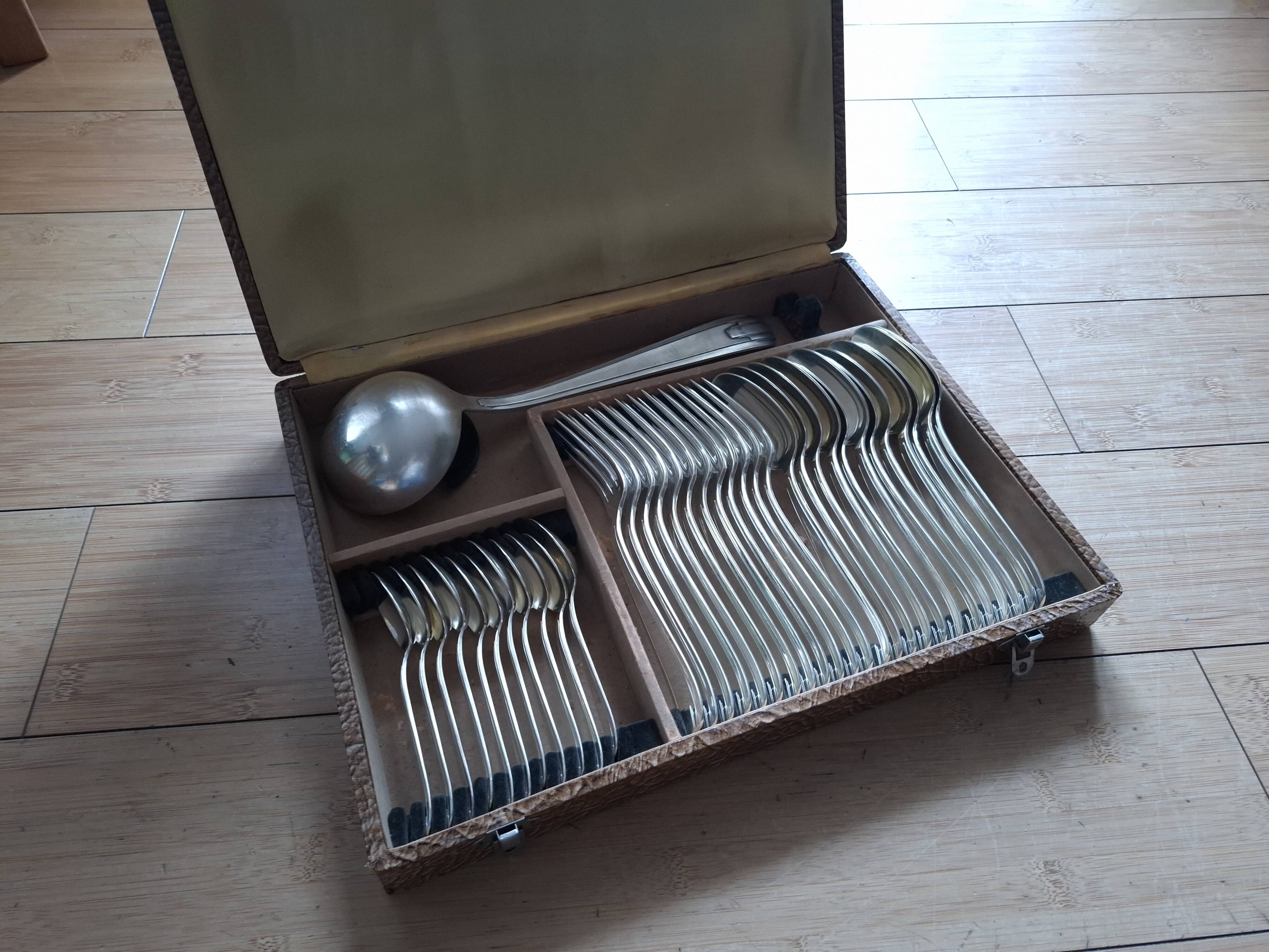 Art deco cutlery set in a box, 36 pieces.