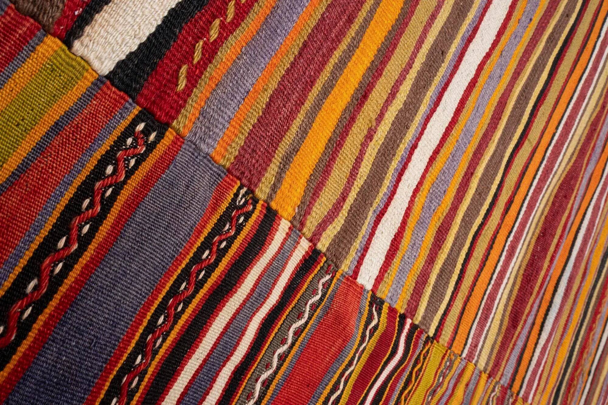 Vintage Turkish kilim handwoven 282x346 cm