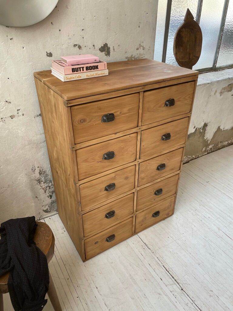 Craft furniture with drawers shell handles