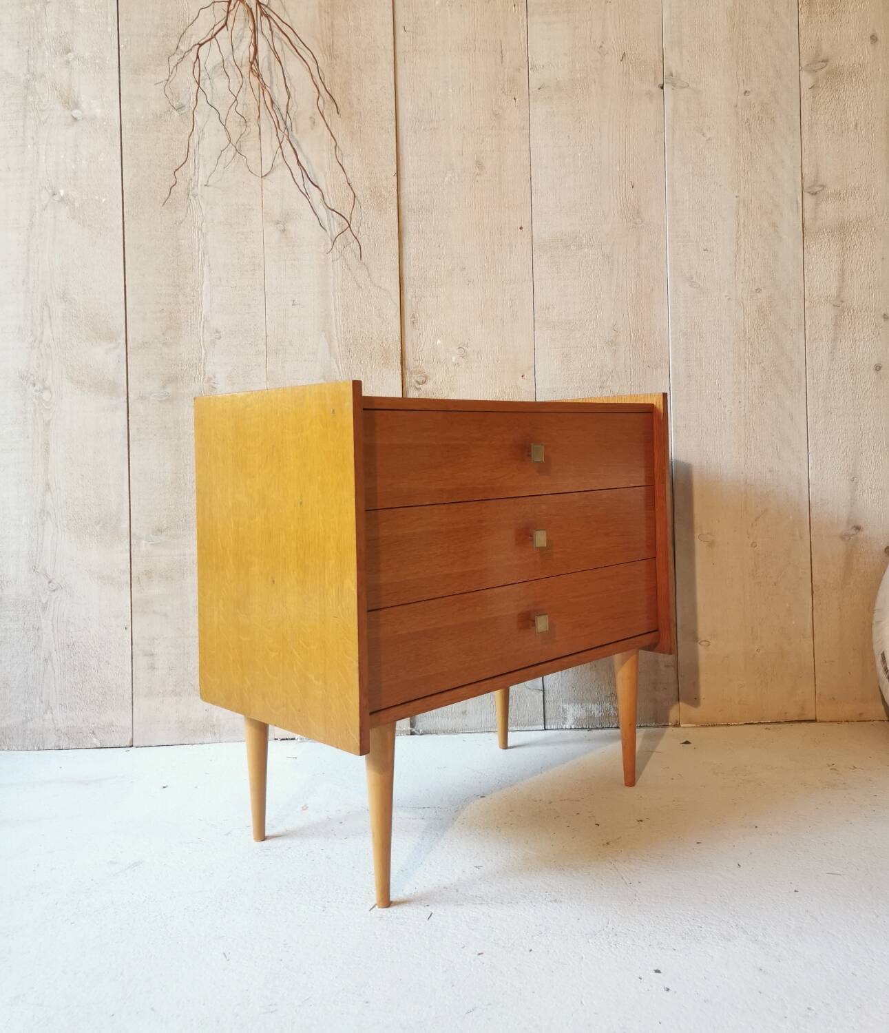 Small vintage chest of drawers