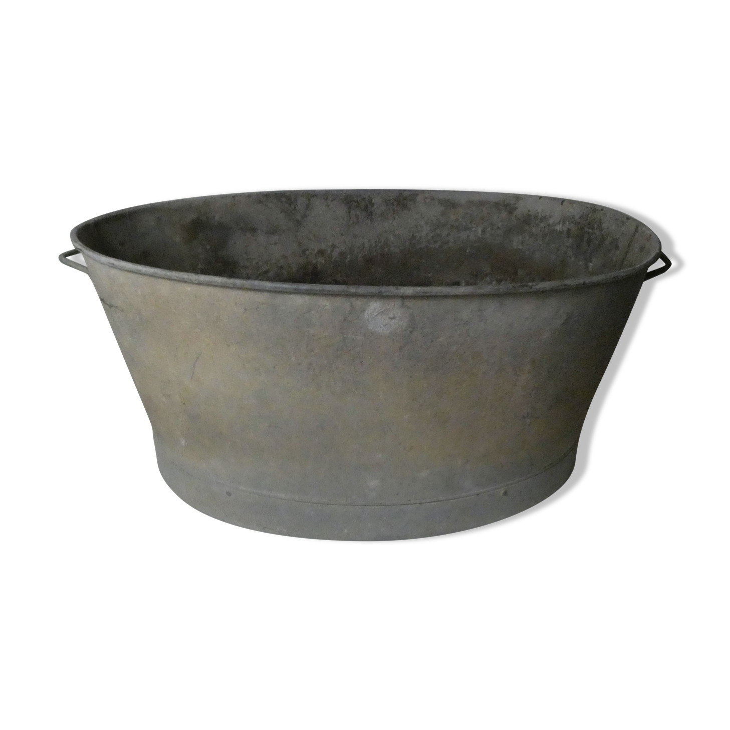 Old basin bath galvanized zinc oval