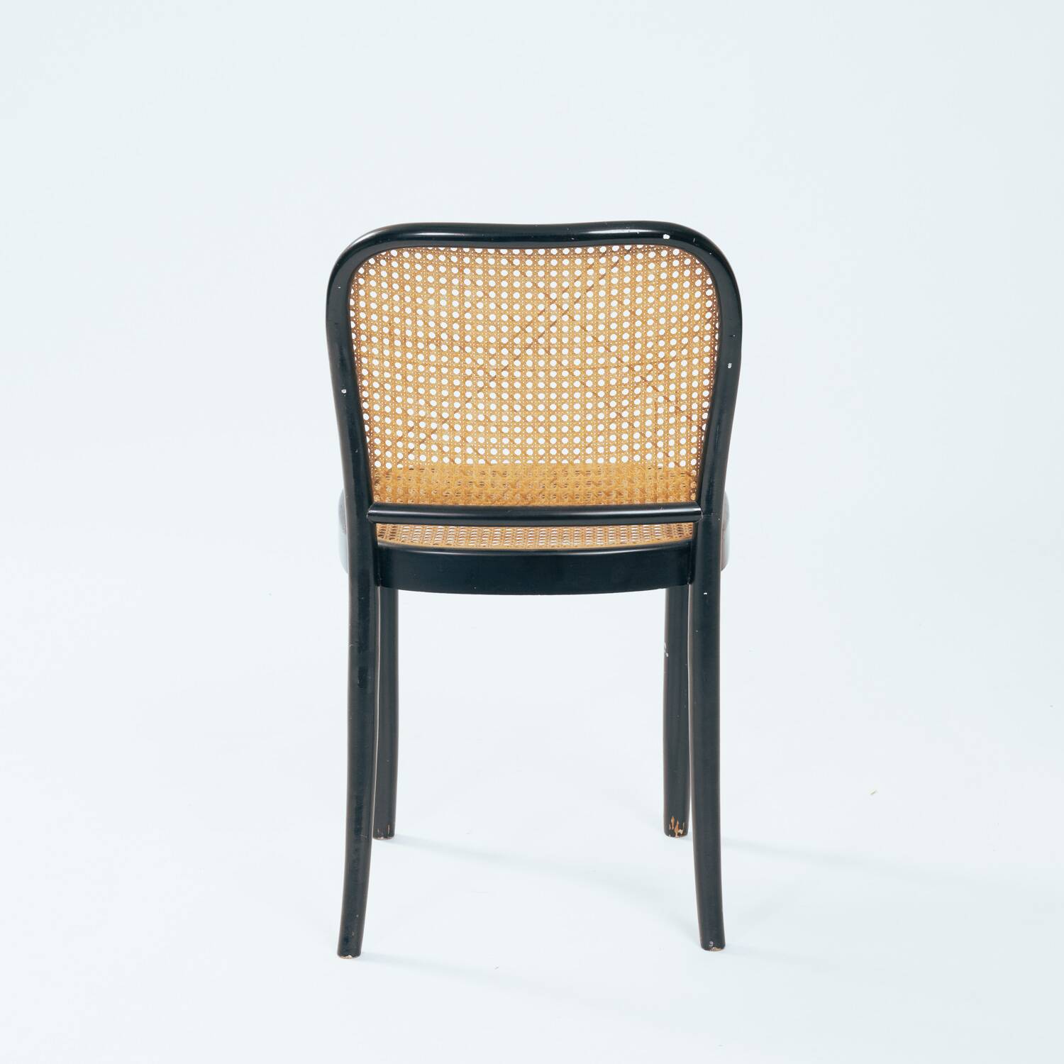 3 chaises Hoffmann Prague 811 en cannage d'après Thonet