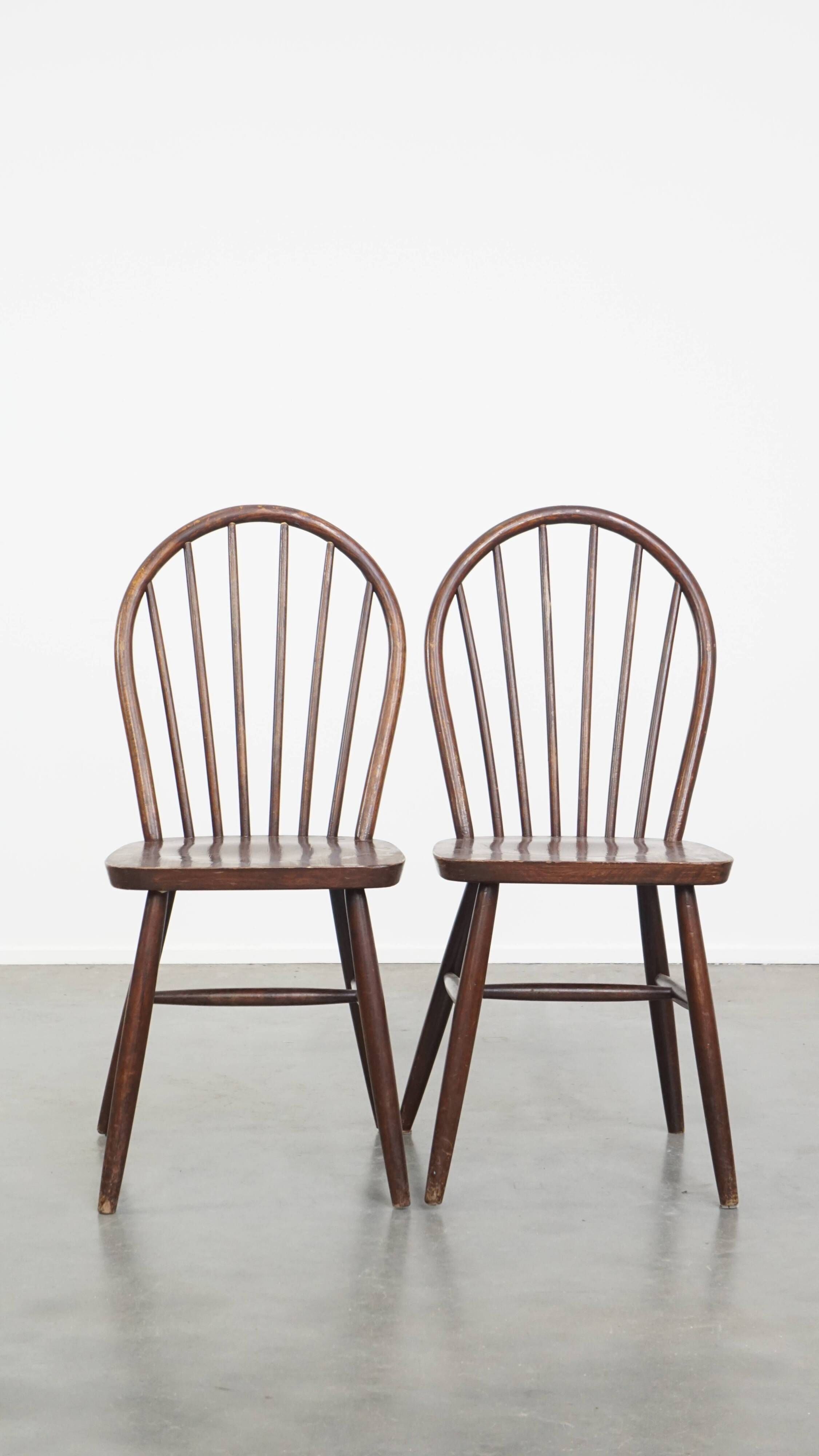 Set of 8 Vintage English Style Spindle Back Wooden Windsor Chairs from t