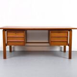 Mid-Century Teak Desk by Svend Åge Madsen for Sigurd Hansen, 1960s