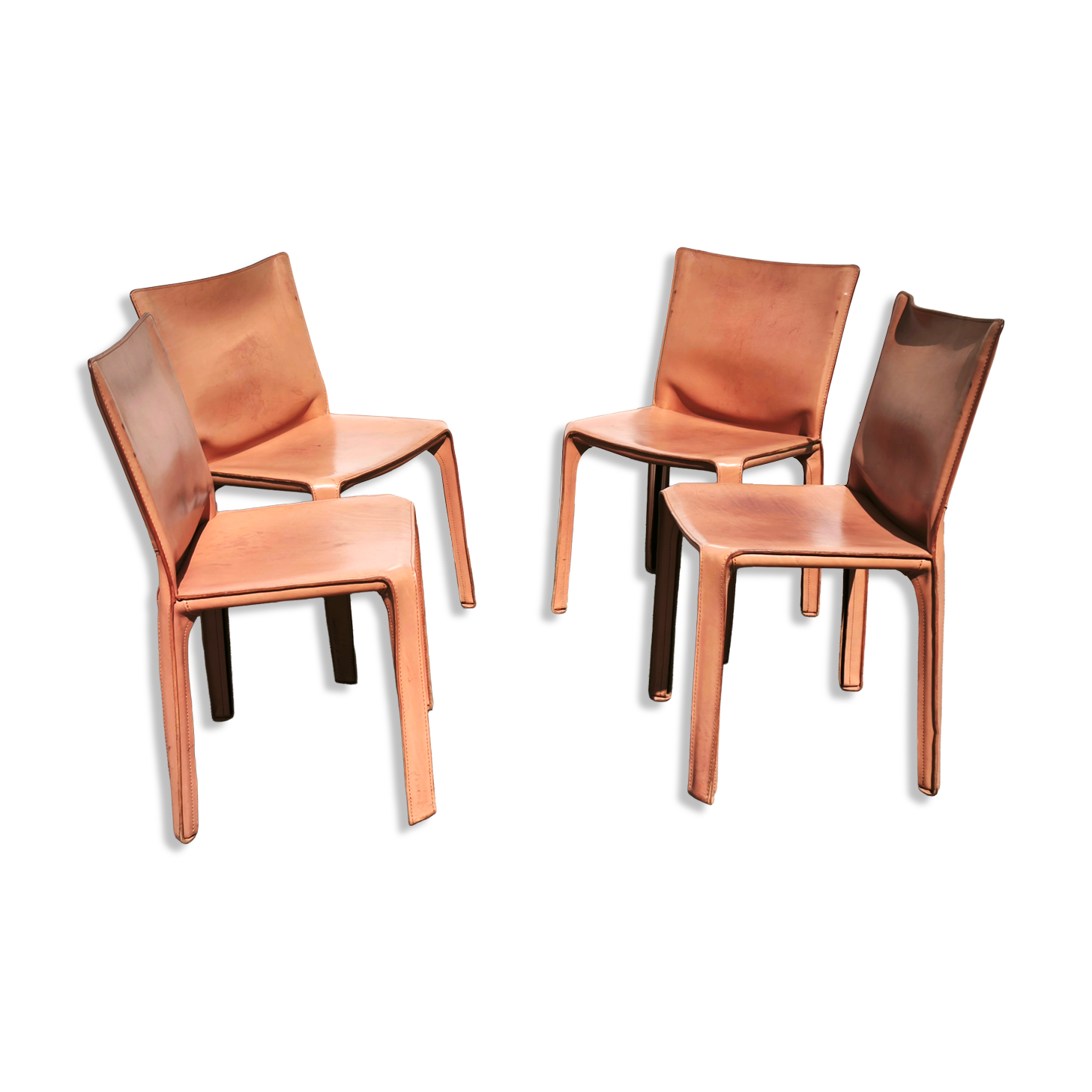 Suite de 4 chaises CAB412 Mario Bellini