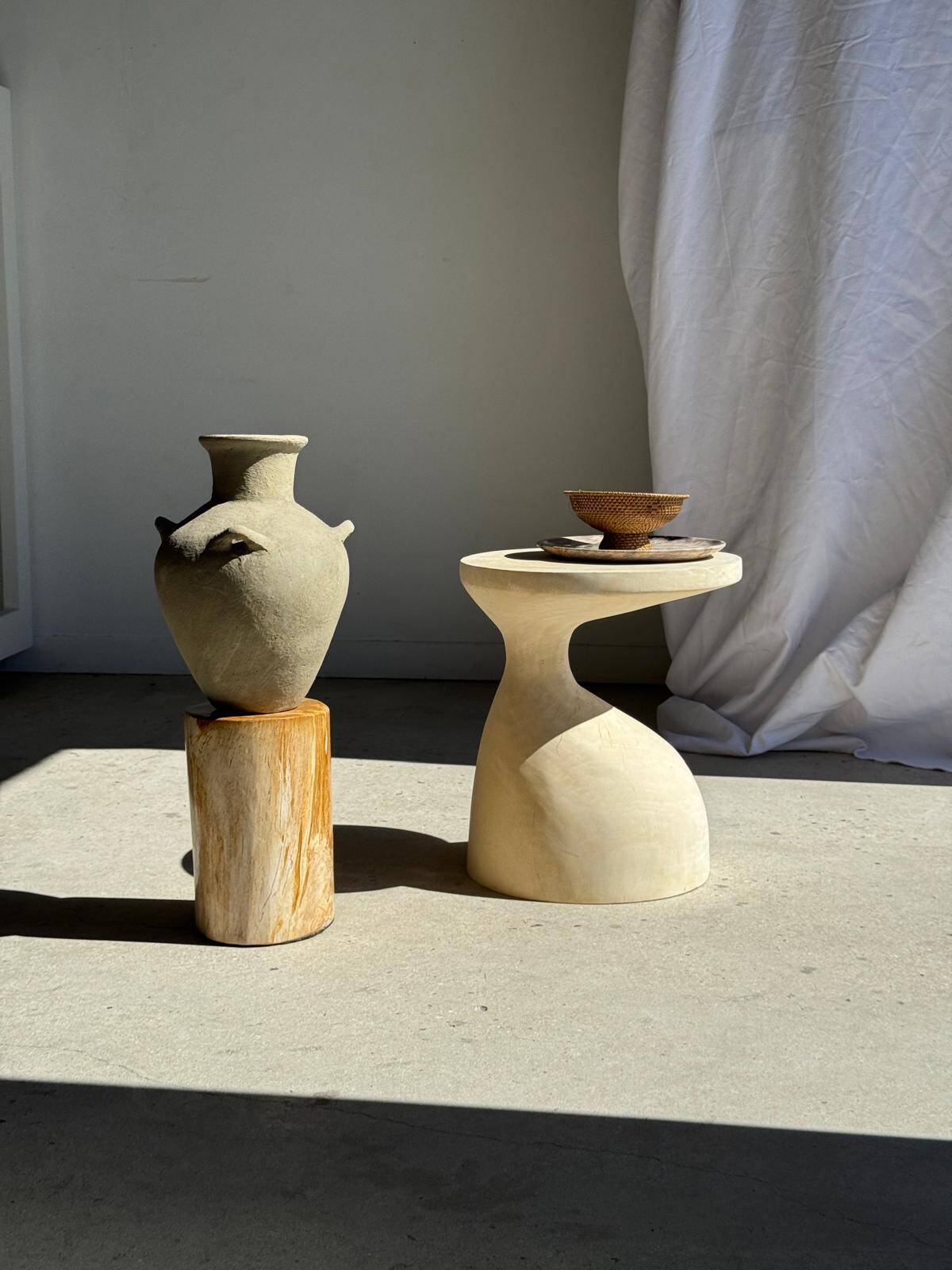 Petrified wood catchall or dish, grey with black rim, D29.5x25.5 -3321