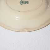 Mismatched lot of 4 flat plates of different earthenware factories, iron earth. Gien, Sarreguemines