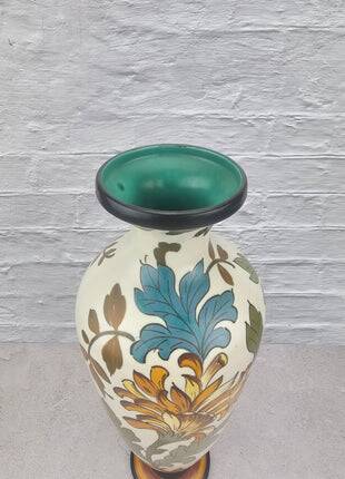 Grand vase floral multicolore en céramique Royal Gouda Porcelain Zuid Holland
