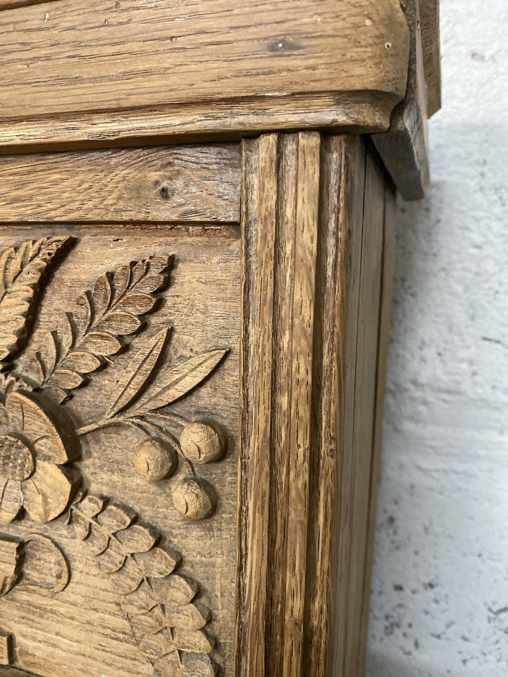 Small column storage unit - antique comtoise