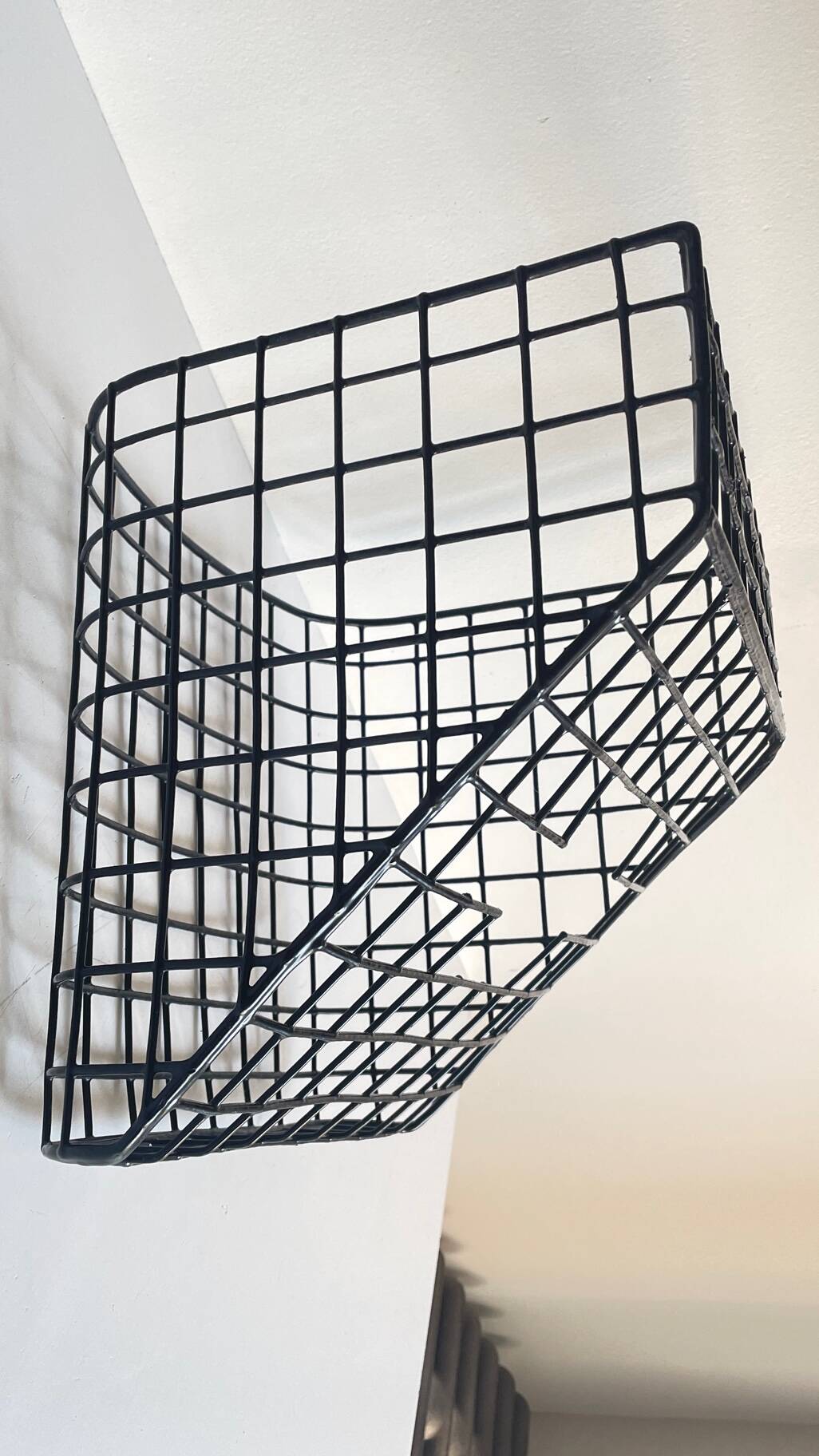 Vintage storage steel wire wall basket