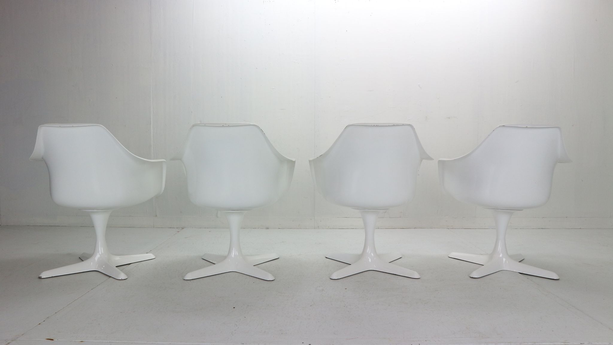 Maurice Burke set of 4 armchairs model No. 116 for Arkana, Space Age 1960's
