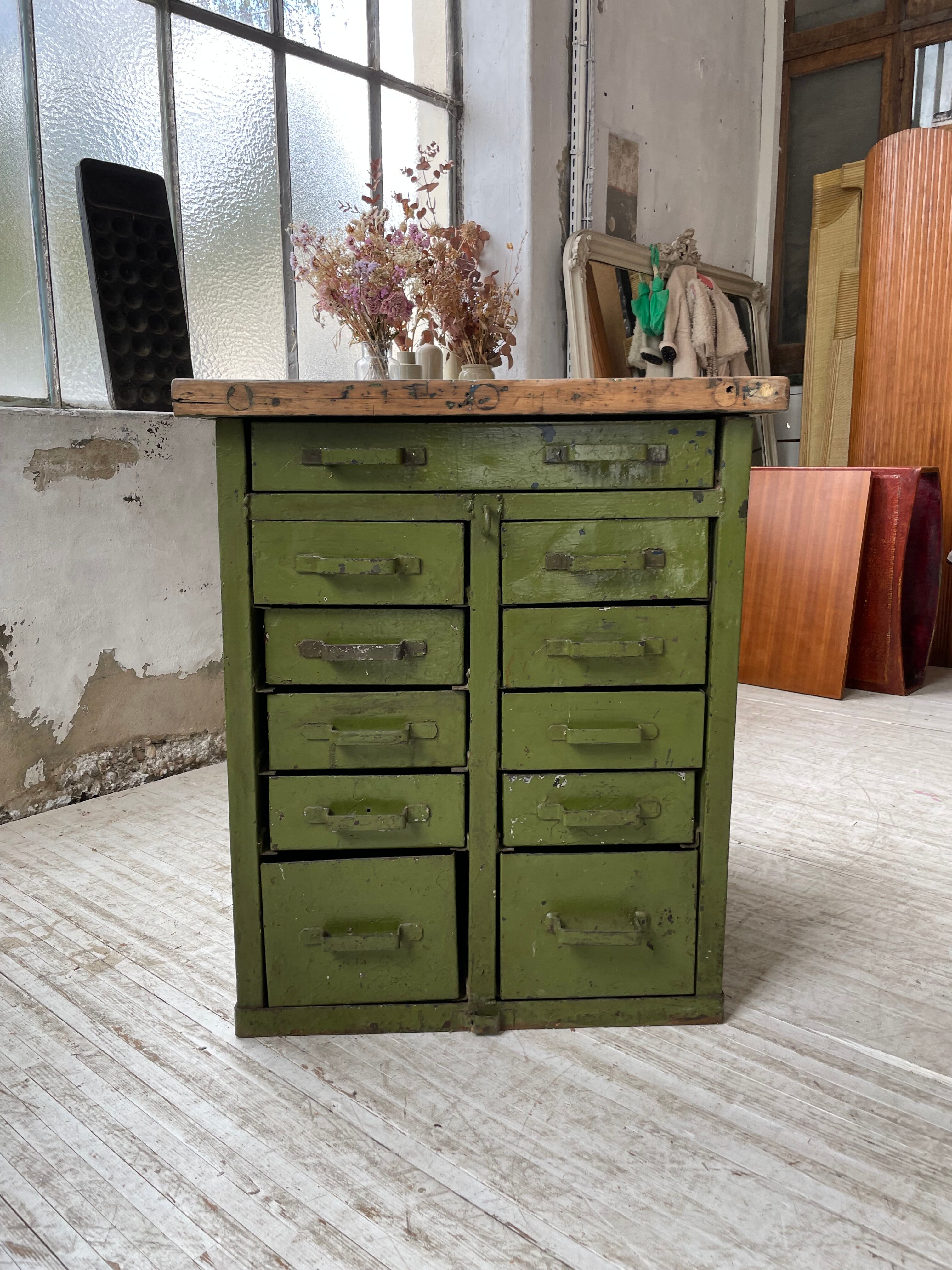 Meuble établi rangement militaire industriel vert