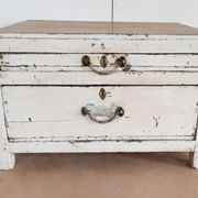 Old piece of furniture by trade (jeweler)