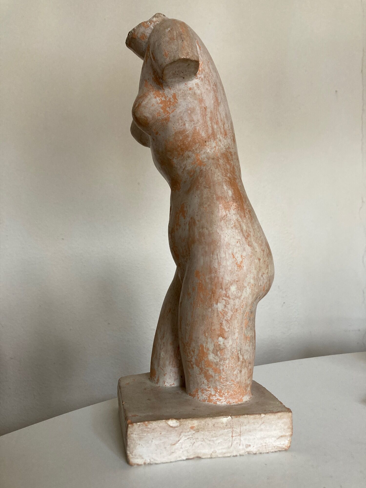 Bust of Aphrodite in the bath after Praxitèle in terracotta 1984