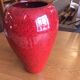 Vase en porcelaine rouge