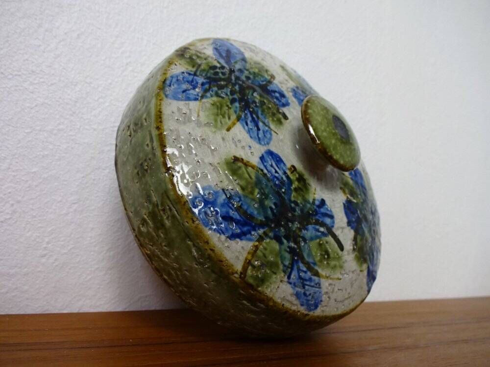 Danish Studio Ceramic Bowl with Lid by Noomi Backhausen for Soholm Stentoj, 1960s